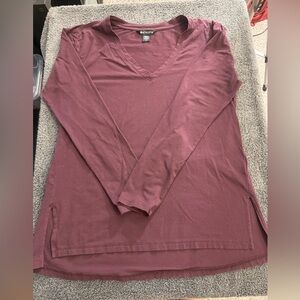 Athleta Outbound V-Neck Long Sleeve Top- Burgundy
